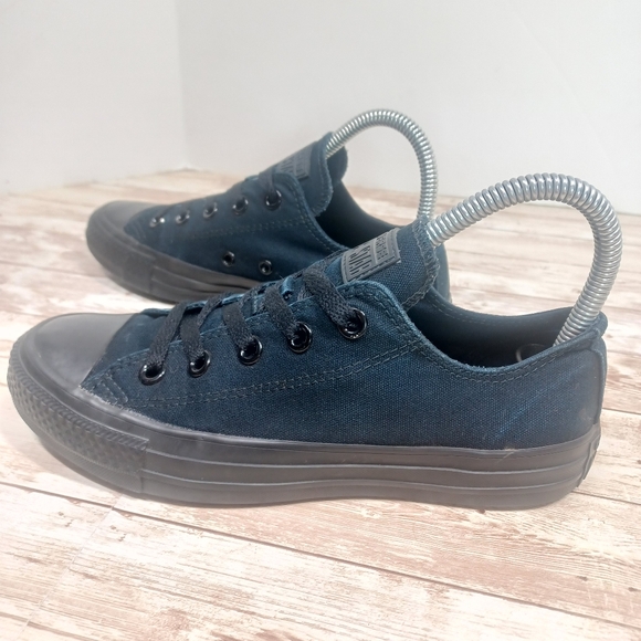 Converse All Stars Low Top Solid Black Sneakers Women's Canvas Shoes Size 6 - Picture 1 of 14